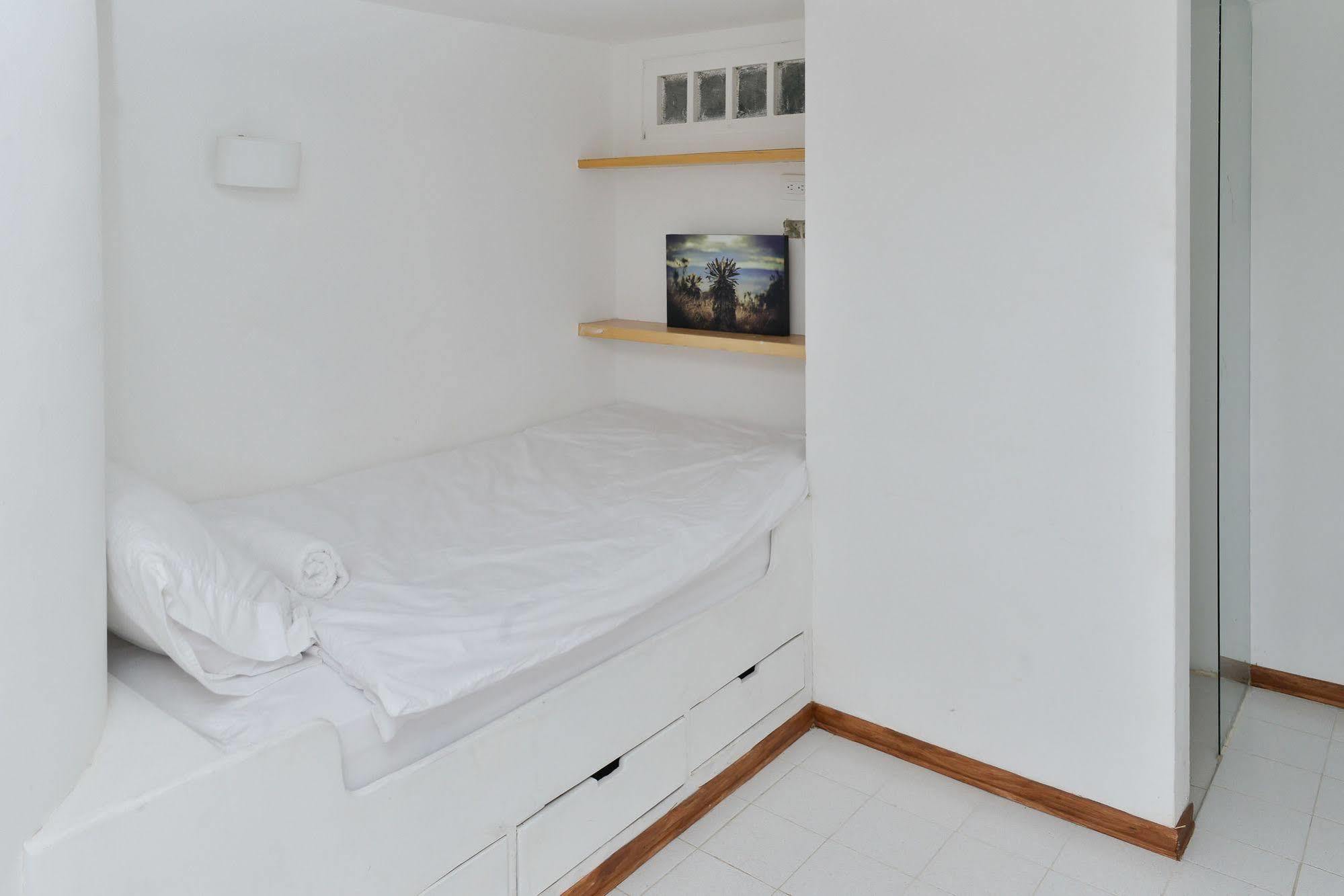 Mi Llave Hostels Богота Екстериор снимка
