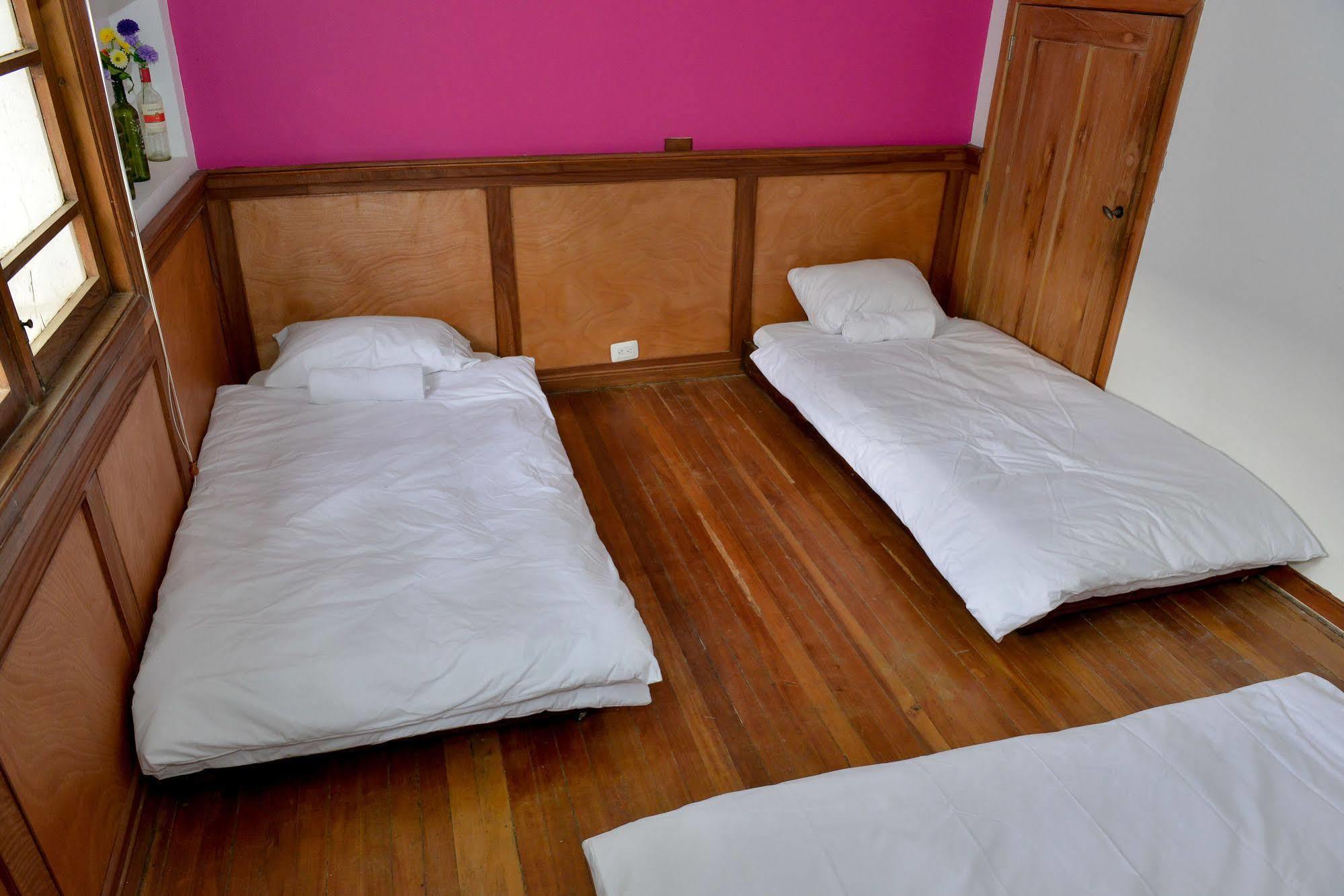 Mi Llave Hostels Богота Екстериор снимка