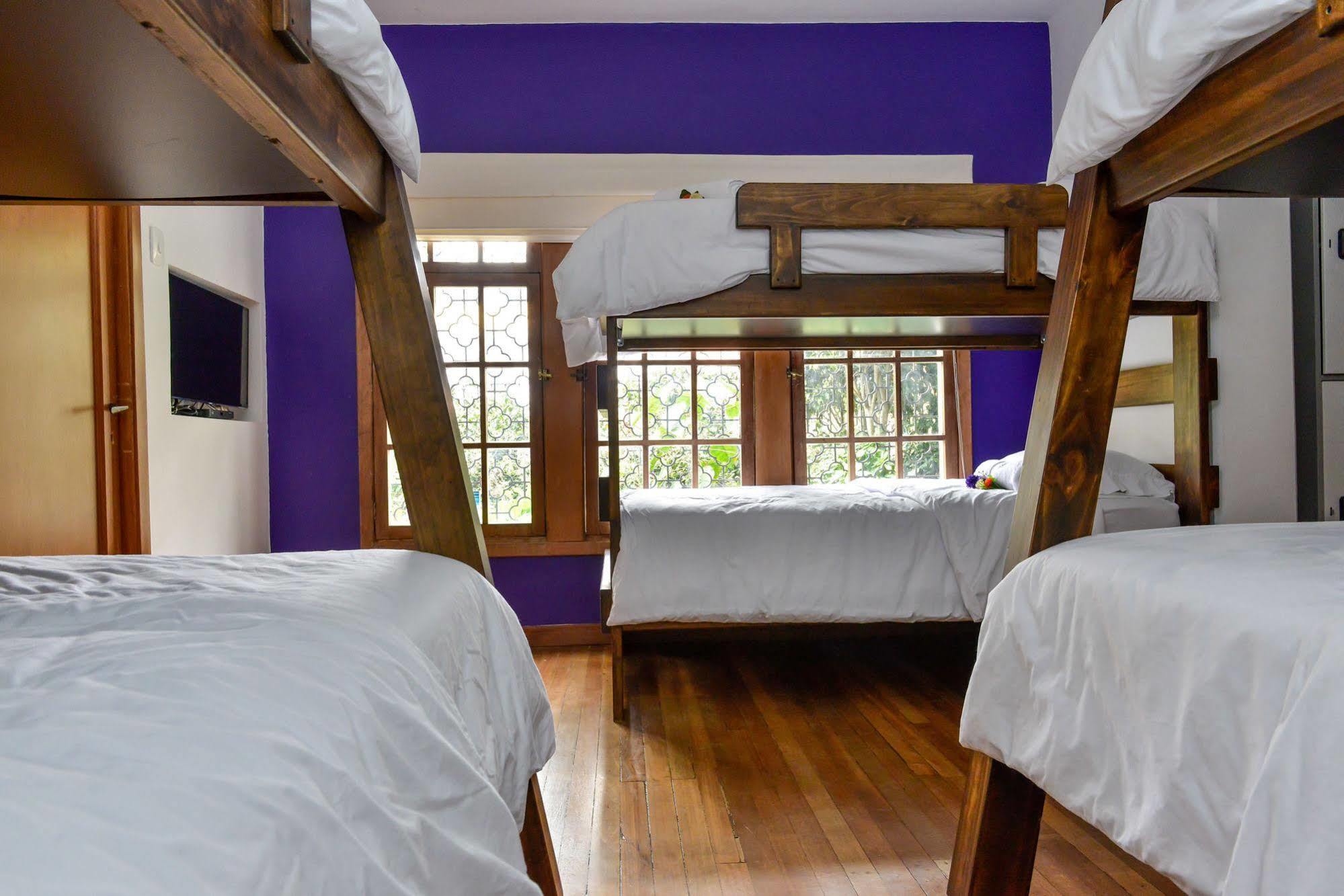 Mi Llave Hostels Богота Екстериор снимка